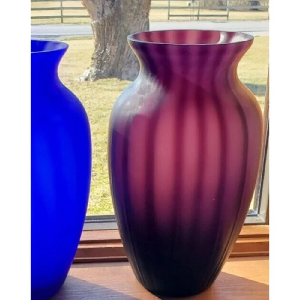 Beautiful Vibrant Amethyst Purple Frosted Blown Glass 10